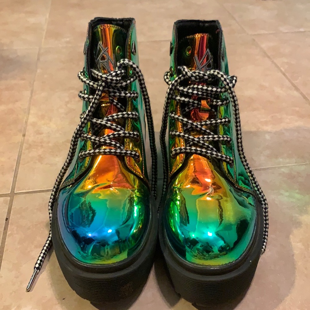 Dolls kill hologram boots
